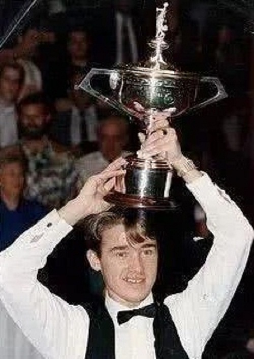 每年4月举 每年4月举