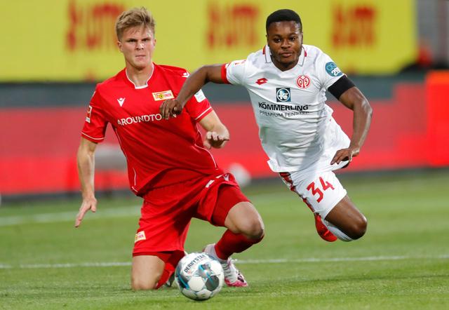 并在弱侧形 并在弱侧形